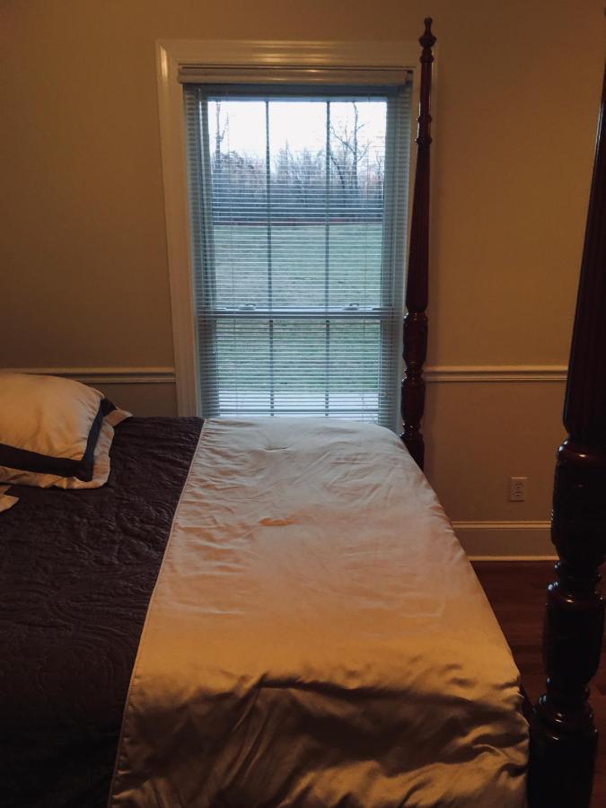 Moorefield Suites Greensboro East McLeansville Exterior foto